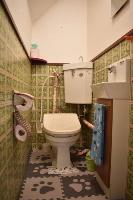 Only For One Group Cheaper For 6Th & 7Th Guest 市街地中心部 一棟貸しの宿 Guest House Don'S Home Takayama  Exteriör bild